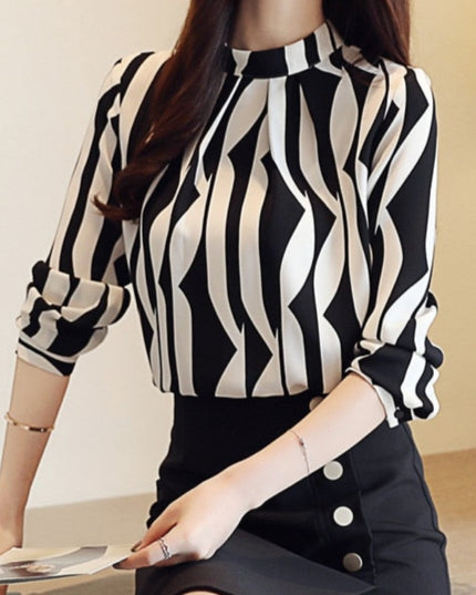 Damska koszulka z długim rękawem o koszulowym kroju