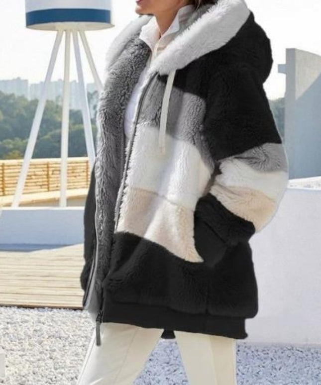 Damski płaszcz futrzany z kapturem czterokolorowy