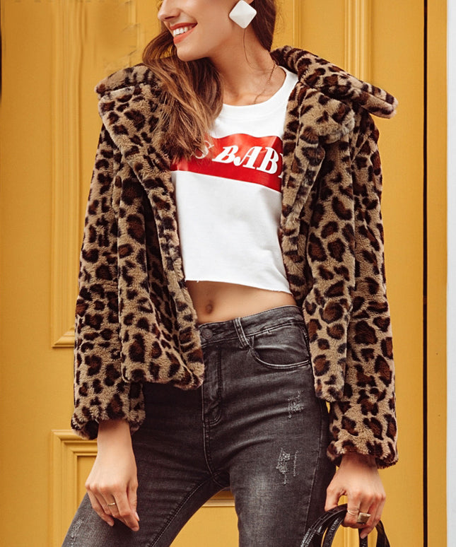 Damska kurtka przejściowa w panterkę