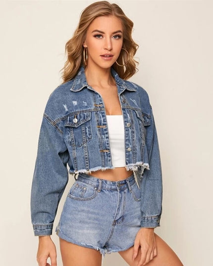 Damska kurtka jeansowa o luźnym kroju z przetarciami