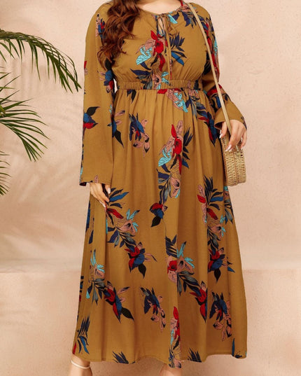 Sukienka plus size z wiązaniem pod szyją