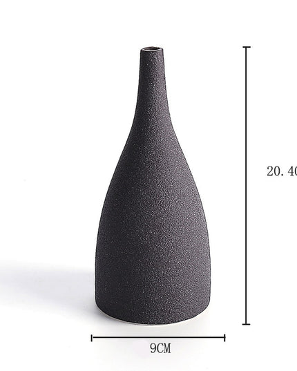 Wazon ceramiczny o geometrycznych kształtach