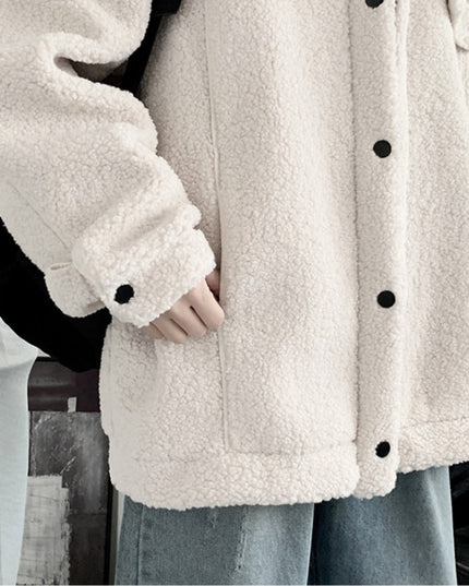 Męski płaszcz futrzany o kroju koszuli