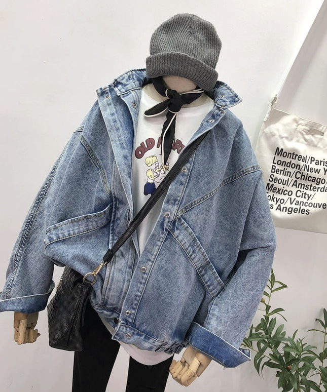 Damska kurtka jeansowa typu bomberka o kroju oversize