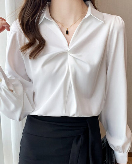 Damska koszula ze splotem na dekolcie