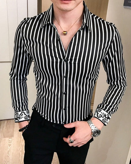 Męska koszula w paski o dopasowanym kroju