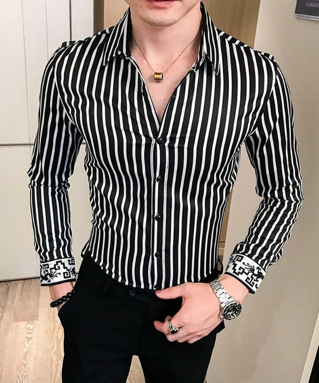 Męska koszula w paski o dopasowanym kroju