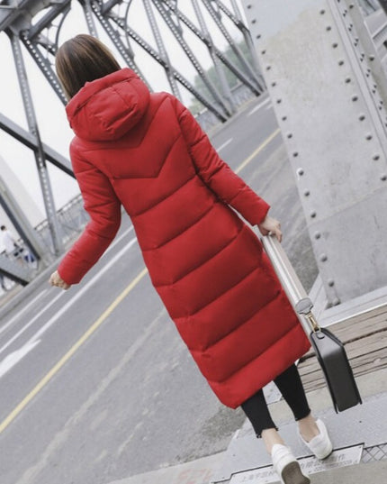 Damski płaszcz zimowy z kapturem