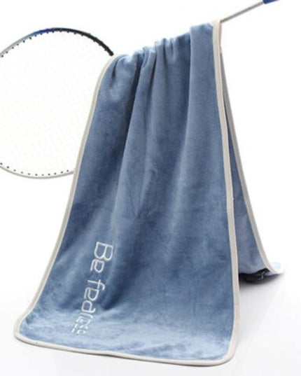 Ręcznik sportowy z grubego materiału z napisem