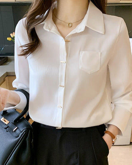 Damska koszula klasyczna z poziomymi guzikami