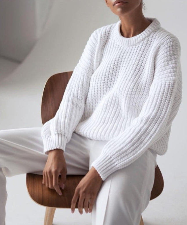 Damski sweter dziergany o kroju oversize