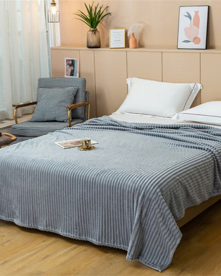 Elegancki koc z prążkowaną fakturą