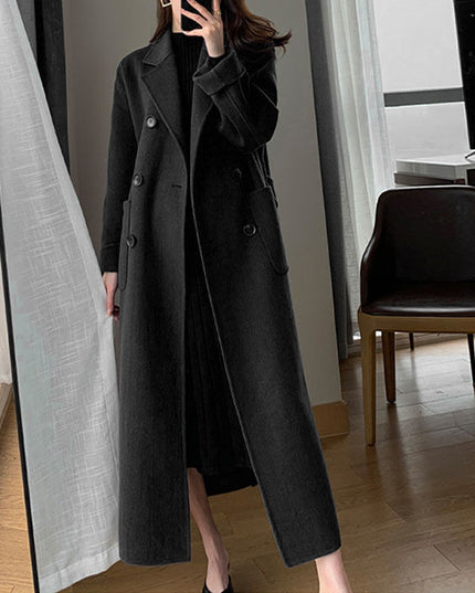 Damski długi płaszcz trzyrzędowy