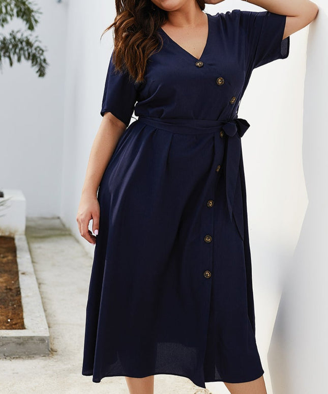 Sukienka plus size granatowa zapinana na guziki