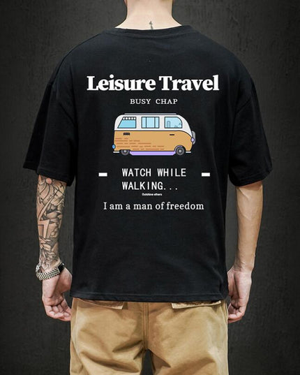 Męski T-shirt z napisem i nadrukiem na plecach