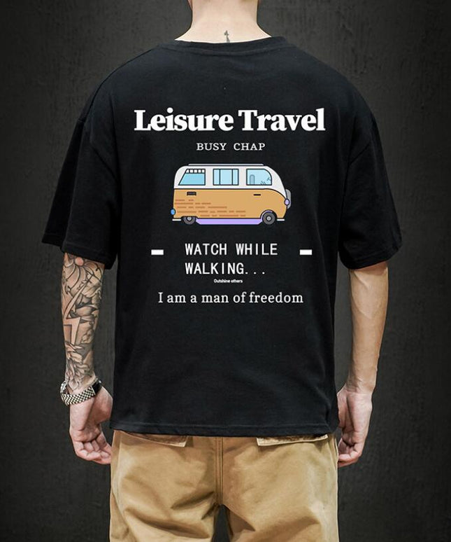 Męski T-shirt z napisem i nadrukiem na plecach