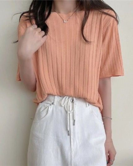 Damski T-shirt prążkowany o luźnym kroju