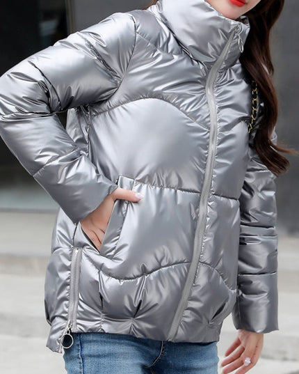 Damska kurtka zimowa z błyszczącej tkaniny
