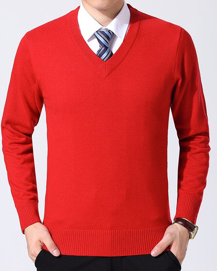 Męski sweter z dekoltem w serek o dopasowanym kroju