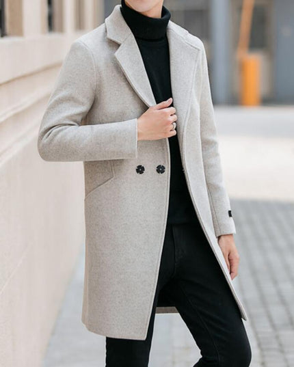 Męski płaszcz z kieszeniami