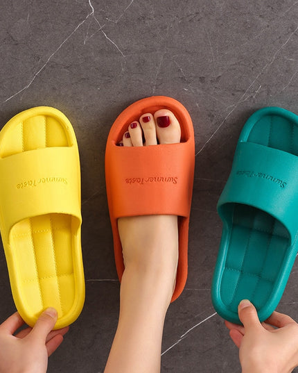 Damskie klapki basenowe z napisem