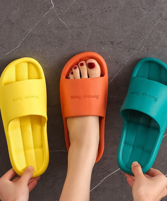 Damskie klapki basenowe z napisem