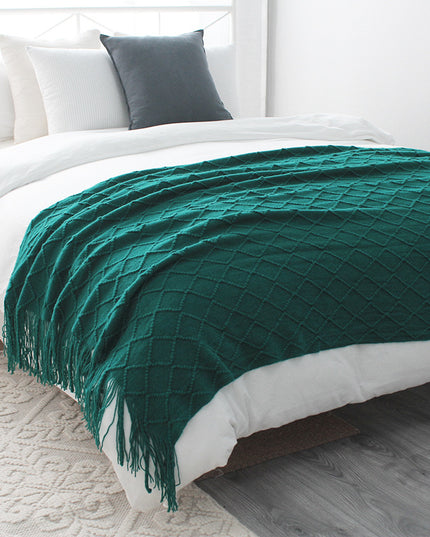 Koc z frędzlami z fakturą w romby