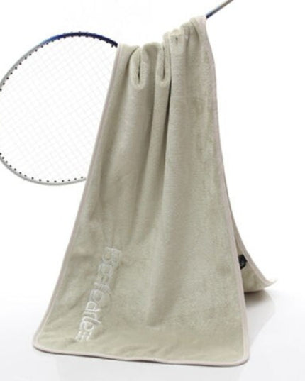 Ręcznik sportowy z grubego materiału z napisem