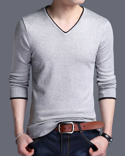 Męski sweter z dekoltem w serek wykończony lamówką