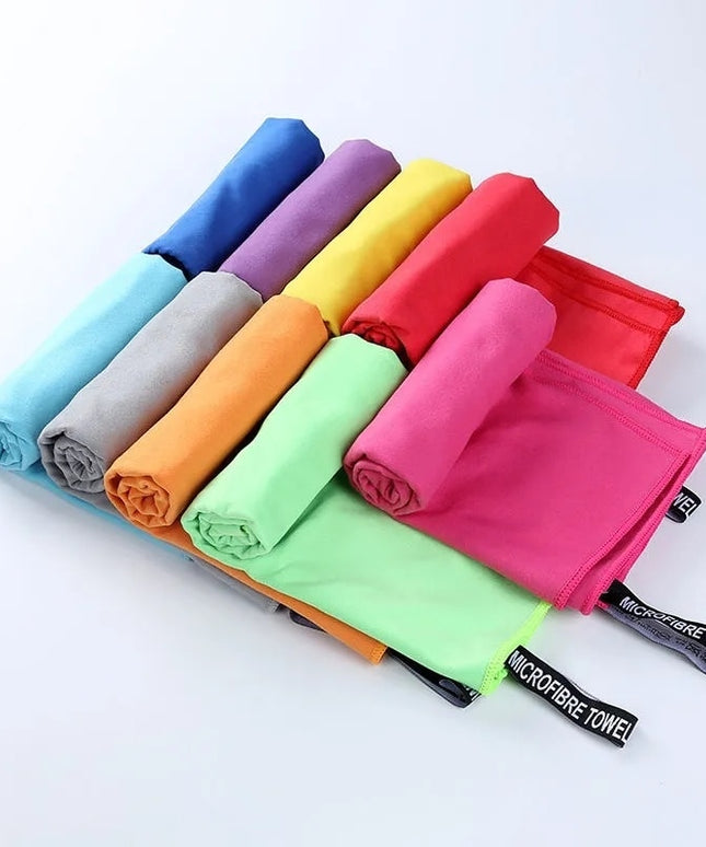 Ręcznik sportowy przenośny z pokrowcem w jednolitych kolorach