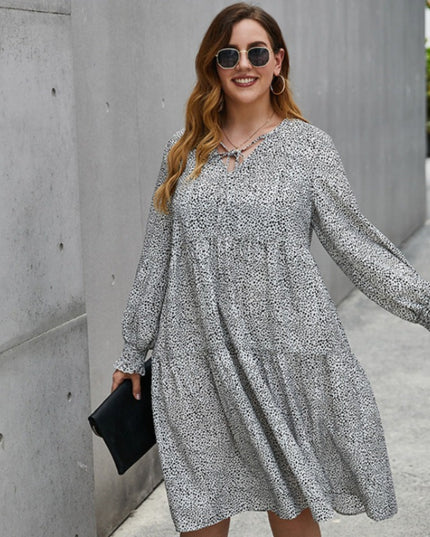 Sukienka plus size w centki z bufiastymi rękawami