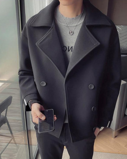 Męski krótki płaszcz trzyrzędowy