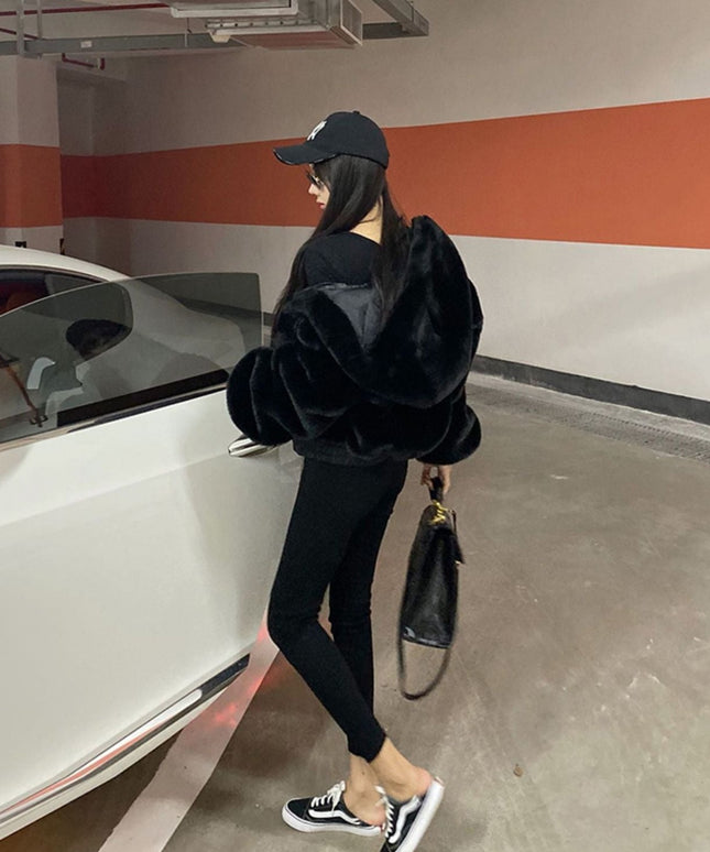 Damska bluza polarowa z kapturem długości crop