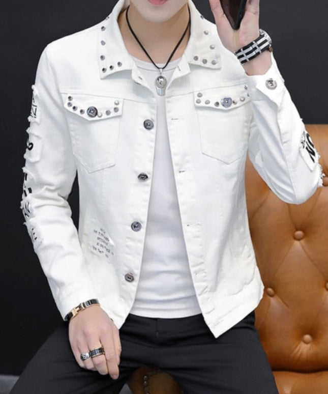 Męska kurtka jeansowa z ćwiekami i napisami