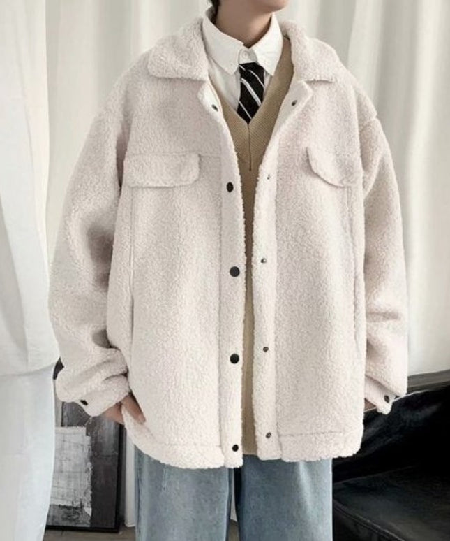 Męski płaszcz futrzany o kroju koszuli