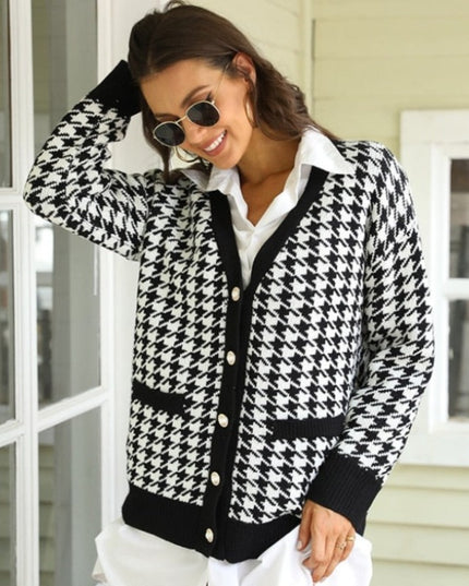 Damski sweter elegancki typu kardigan w pepitkę