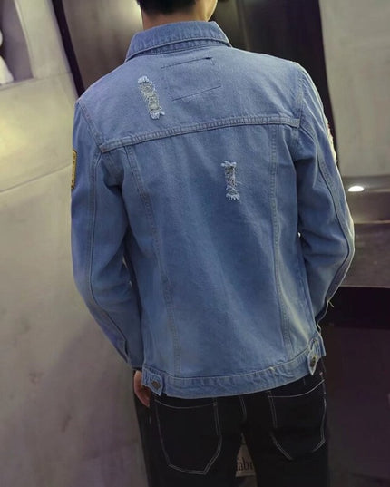 Męska kurtka jeansowa z przetarciami i naszywkami