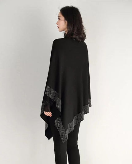 Damski sweter typu ponczo wykończony zdobieniem