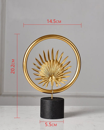 Figurka dekoracyjna liść w złotym kolorze