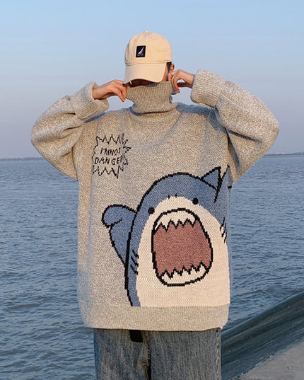 Męski sweter typu golf z rekinem