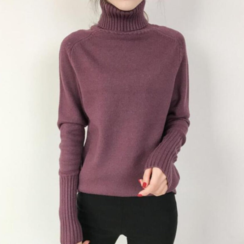 Damski sweter z golfem o luźnym kroju