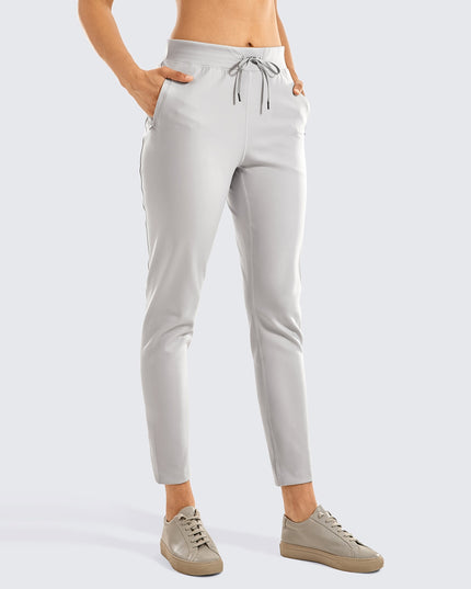 Damskie spodnie dresowe o prostym kroju