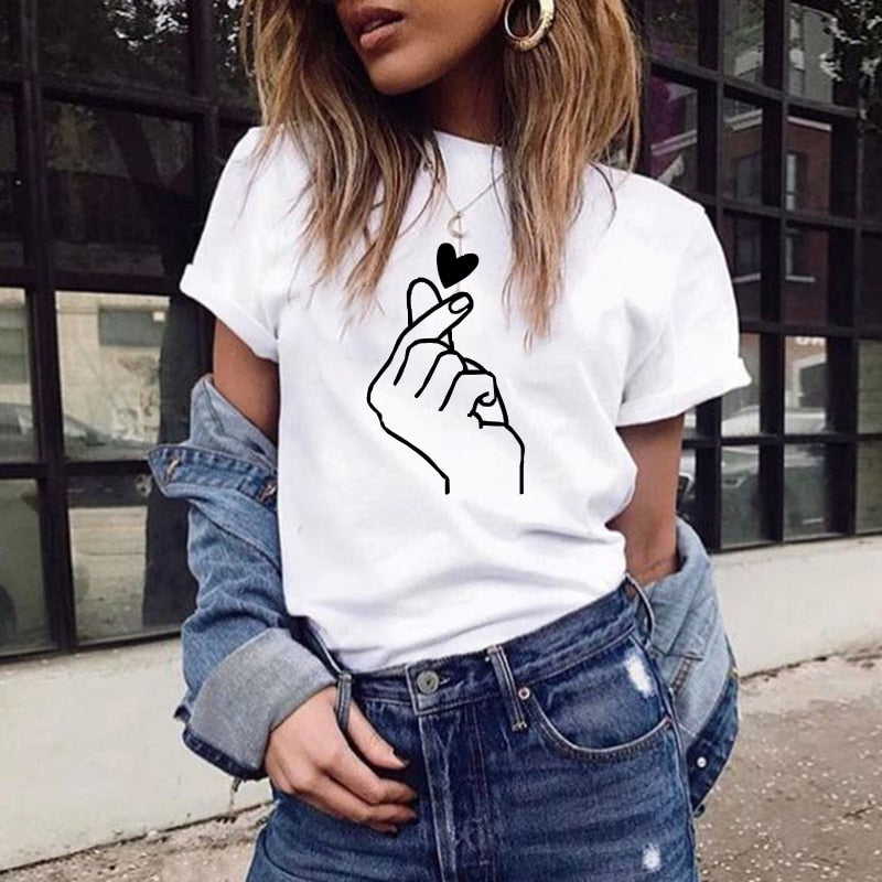 Damski klasyczny T-shirt z nadrukiem z motywem dłoni