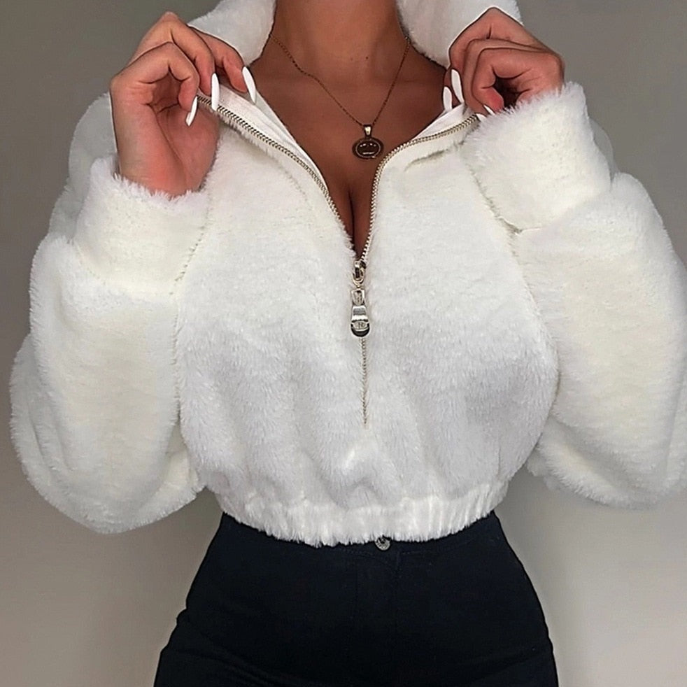 Damska bluza crop ze stójką z przyjemnego materiału