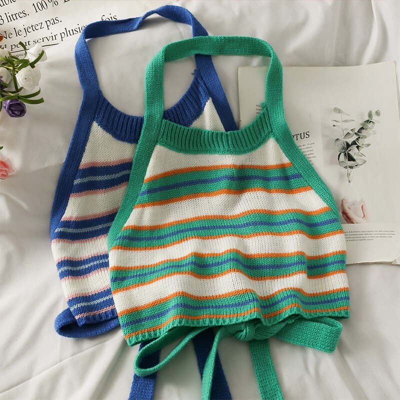 Damski crop top dzianinowy z odkrytymi plecami i wiązaniem