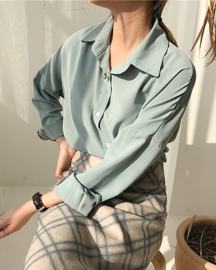 Damska koszula klasyczna o luźnym fasonie