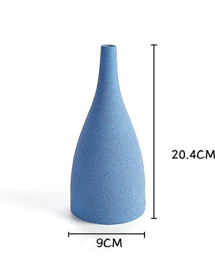 Wazon ceramiczny o geometrycznych kształtach