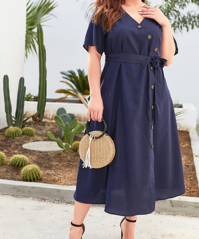 Sukienka plus size granatowa zapinana na guziki