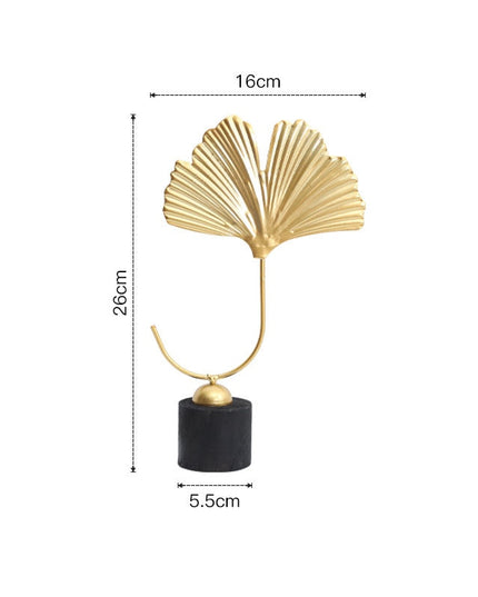 Figurka dekoracyjna liść w złotym kolorze