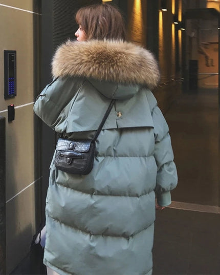 Damska kurtka zimowa ocieplana z kapturem długości przed kolano